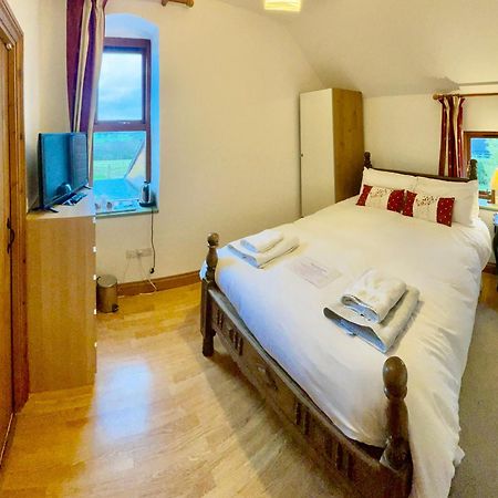 Highfields Farm B&B Stone  Bagian luar foto