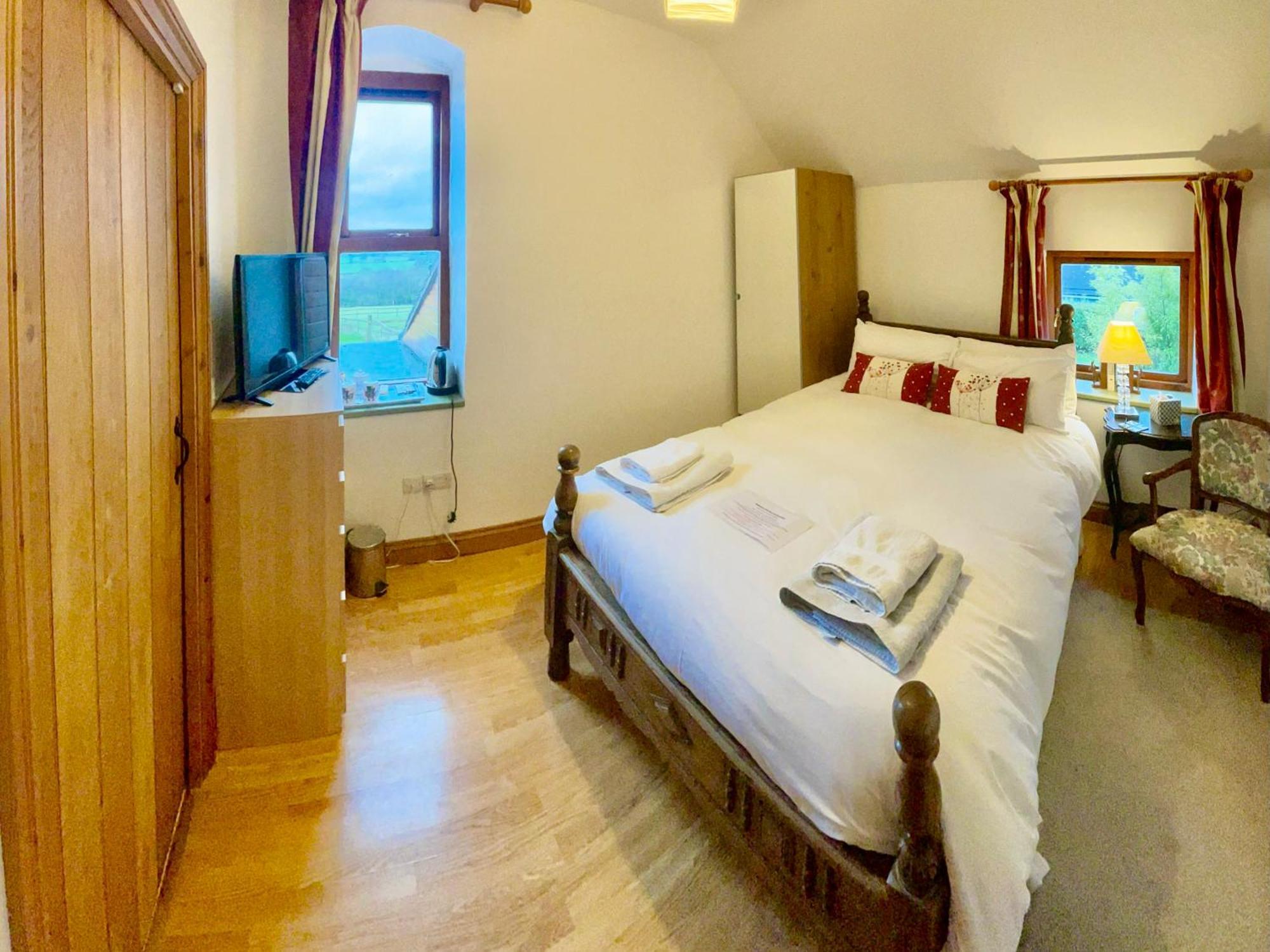 Highfields Farm B&B Stone  Bagian luar foto